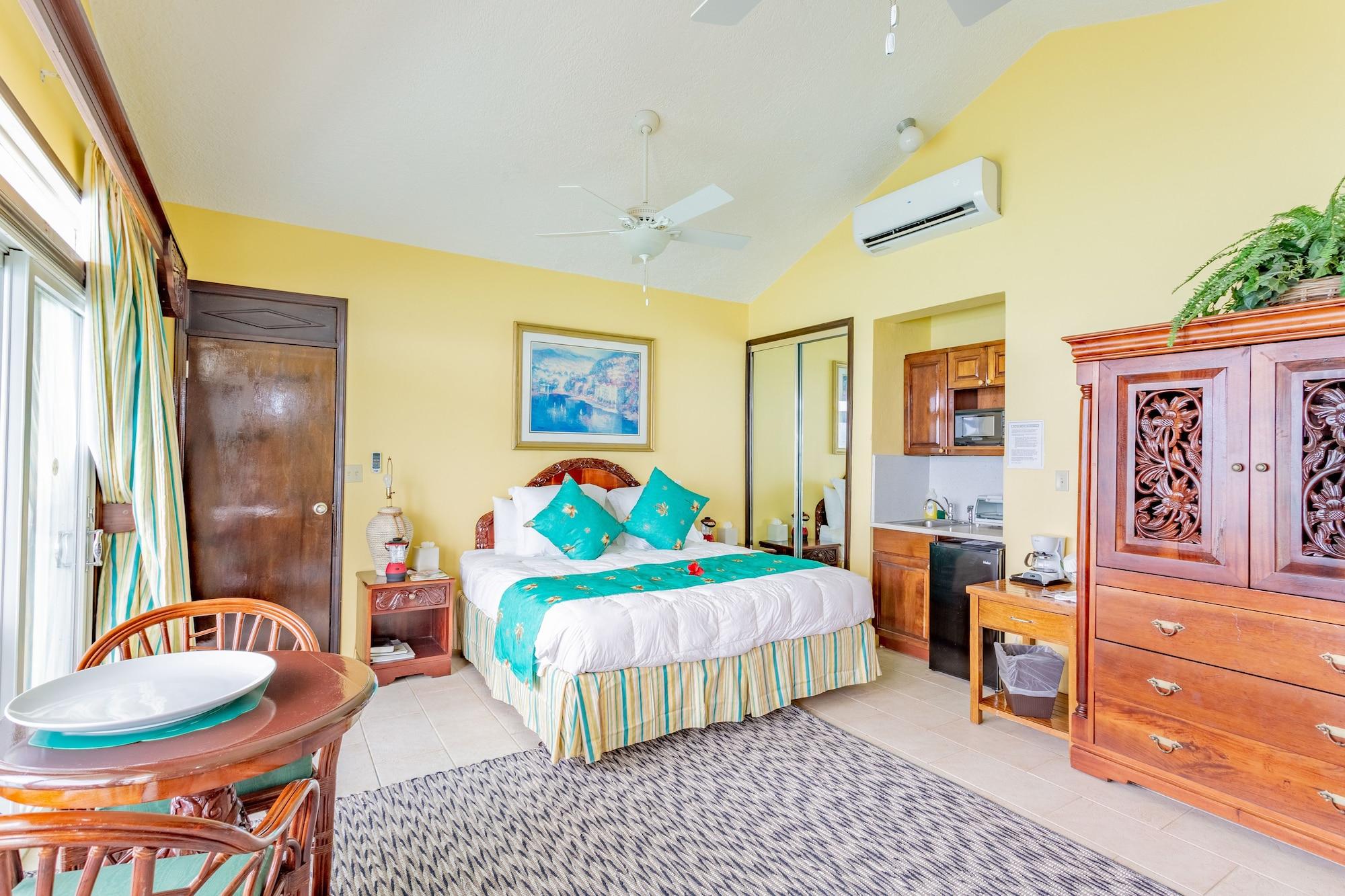 Sebastian'S On The Beach Hotel Freshwater Pond Bagian luar foto