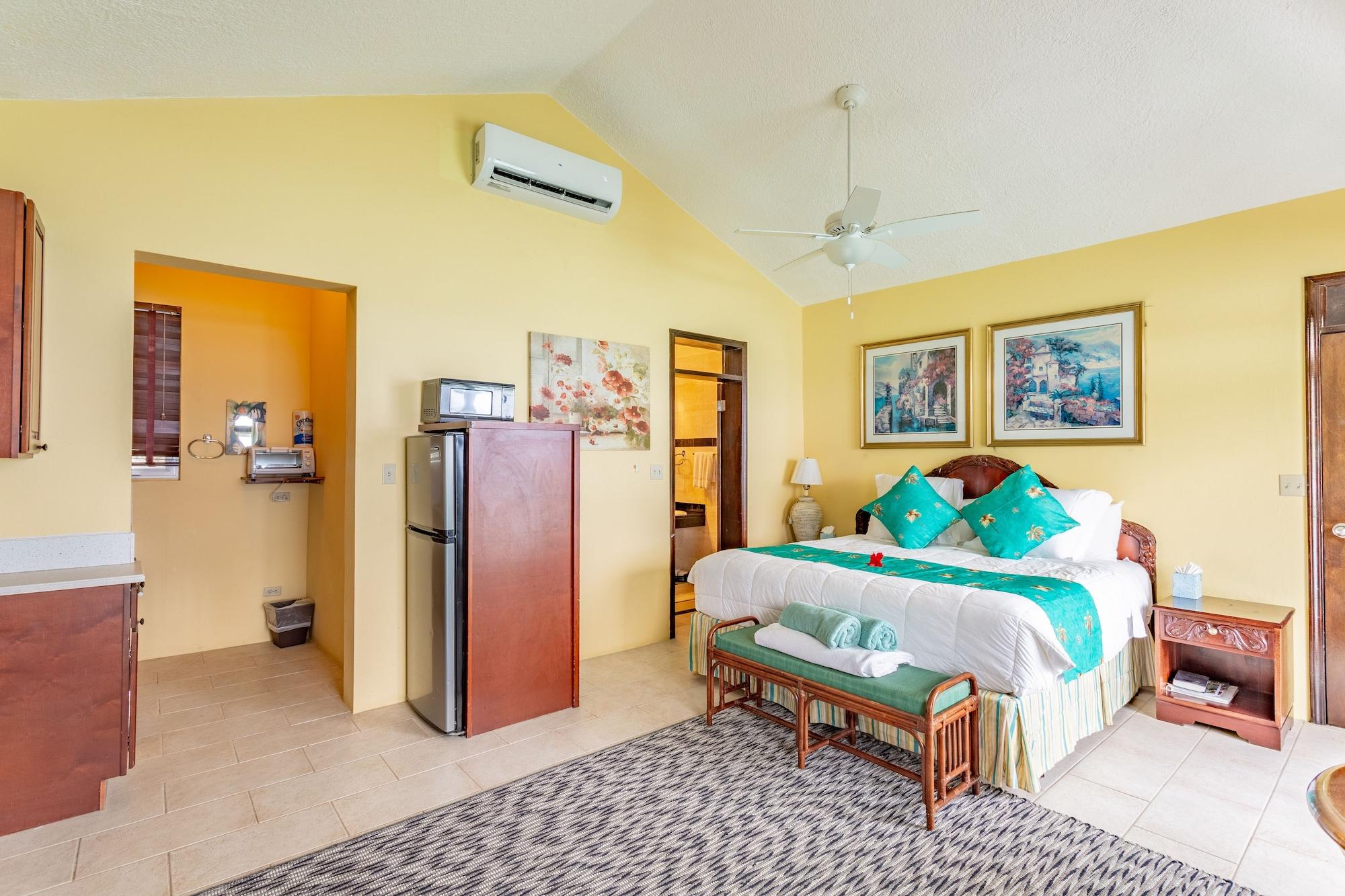 Sebastian'S On The Beach Hotel Freshwater Pond Bagian luar foto