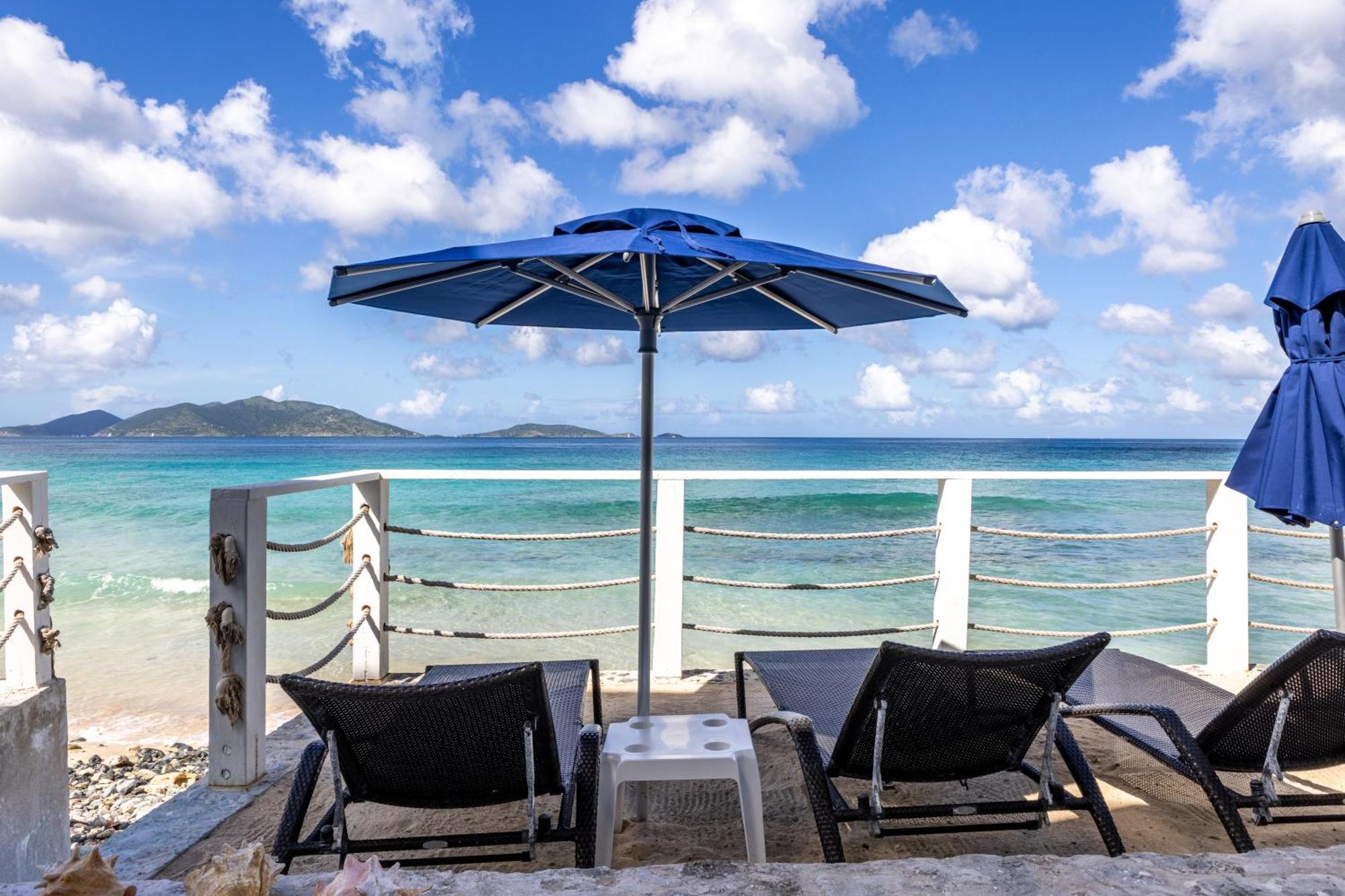 Sebastian'S On The Beach Hotel Freshwater Pond Bagian luar foto