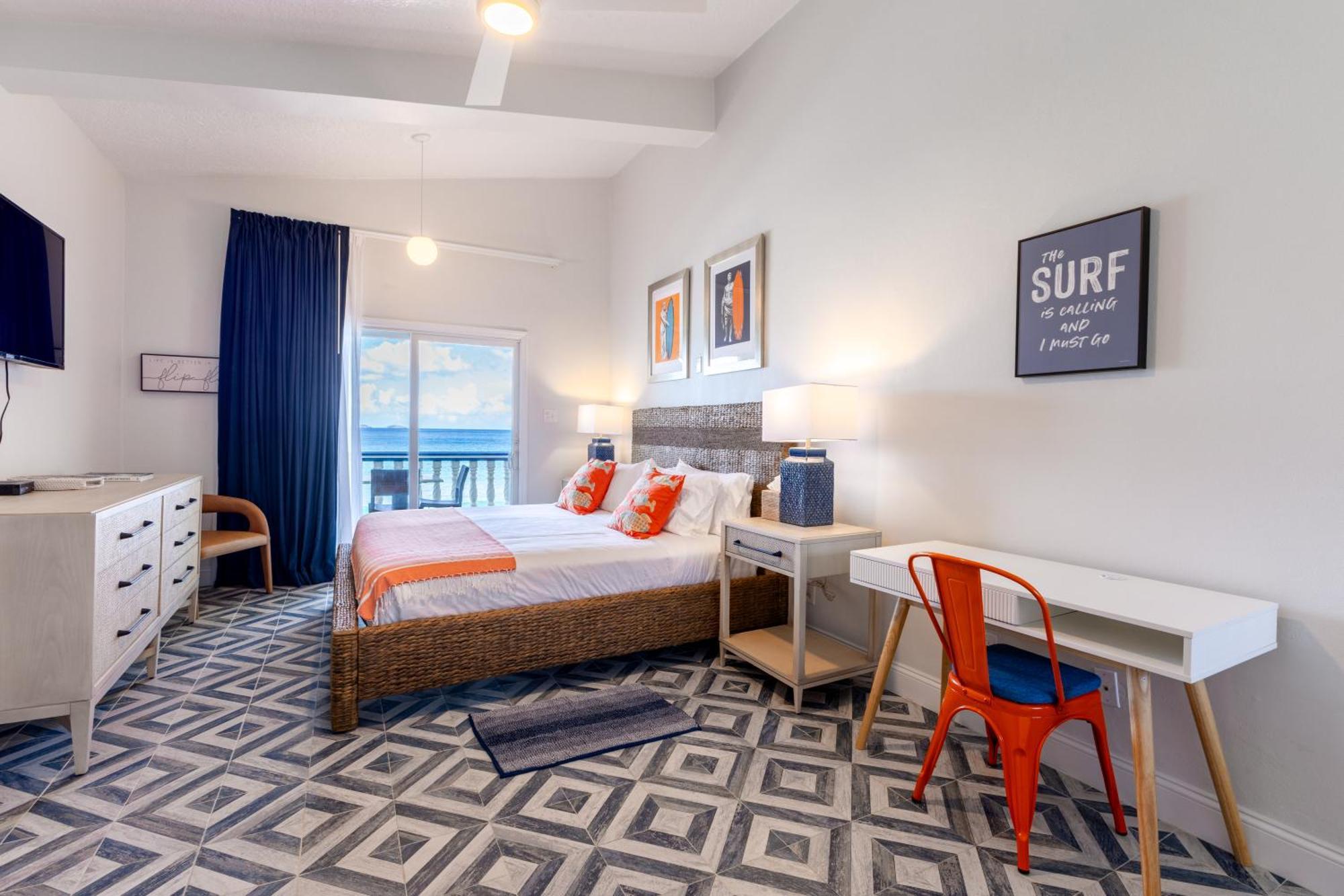 Sebastian'S On The Beach Hotel Freshwater Pond Bagian luar foto