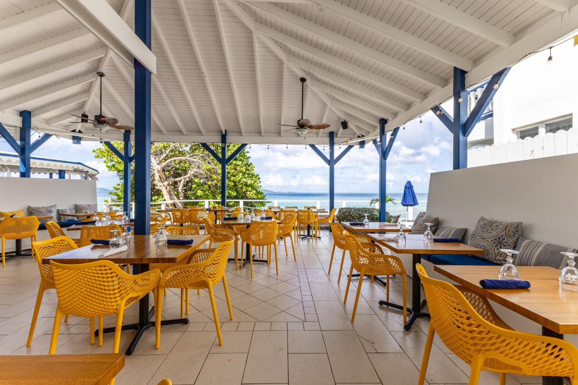 Sebastian'S On The Beach Hotel Freshwater Pond Bagian luar foto
