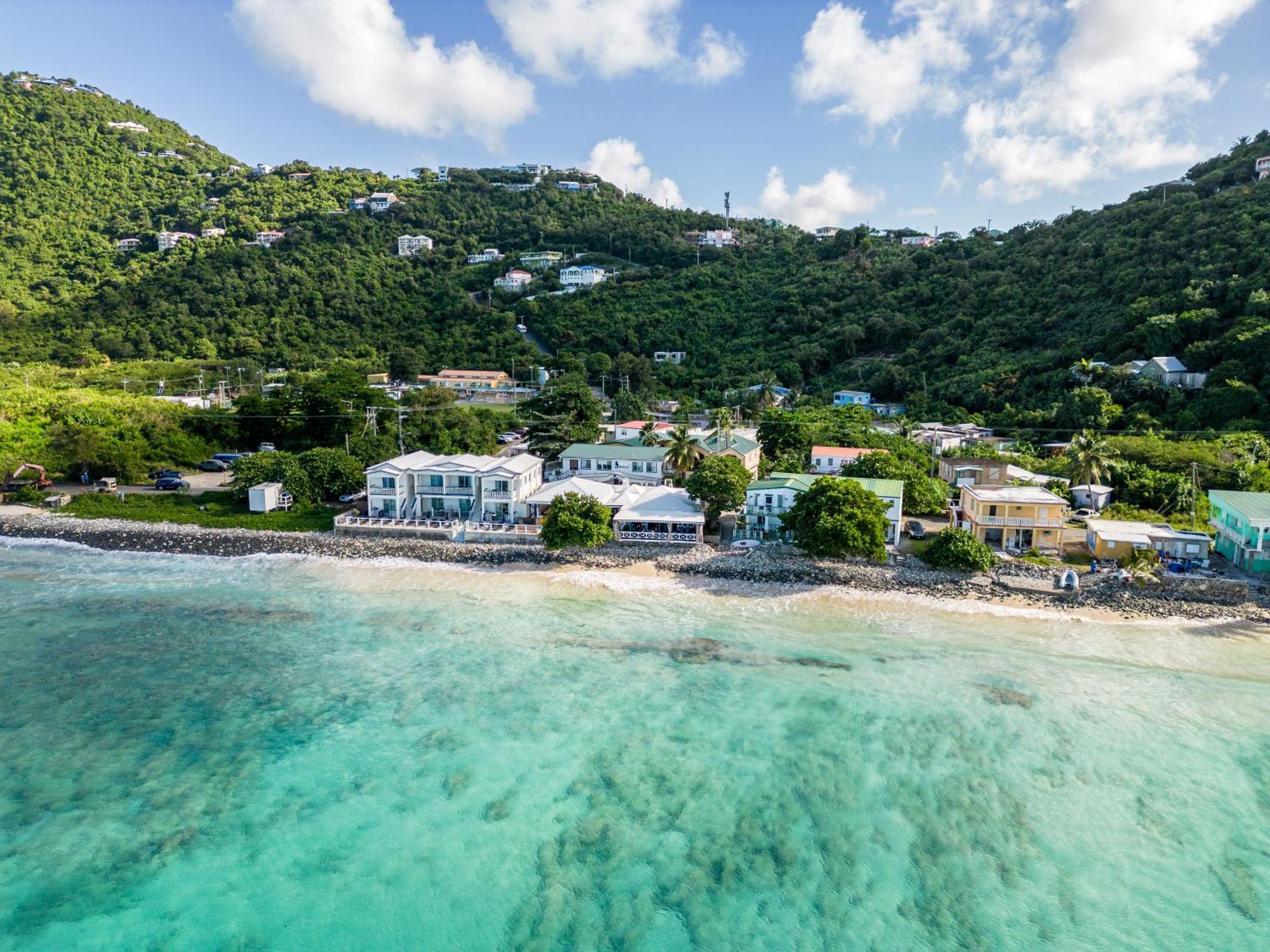 Sebastian'S On The Beach Hotel Freshwater Pond Bagian luar foto