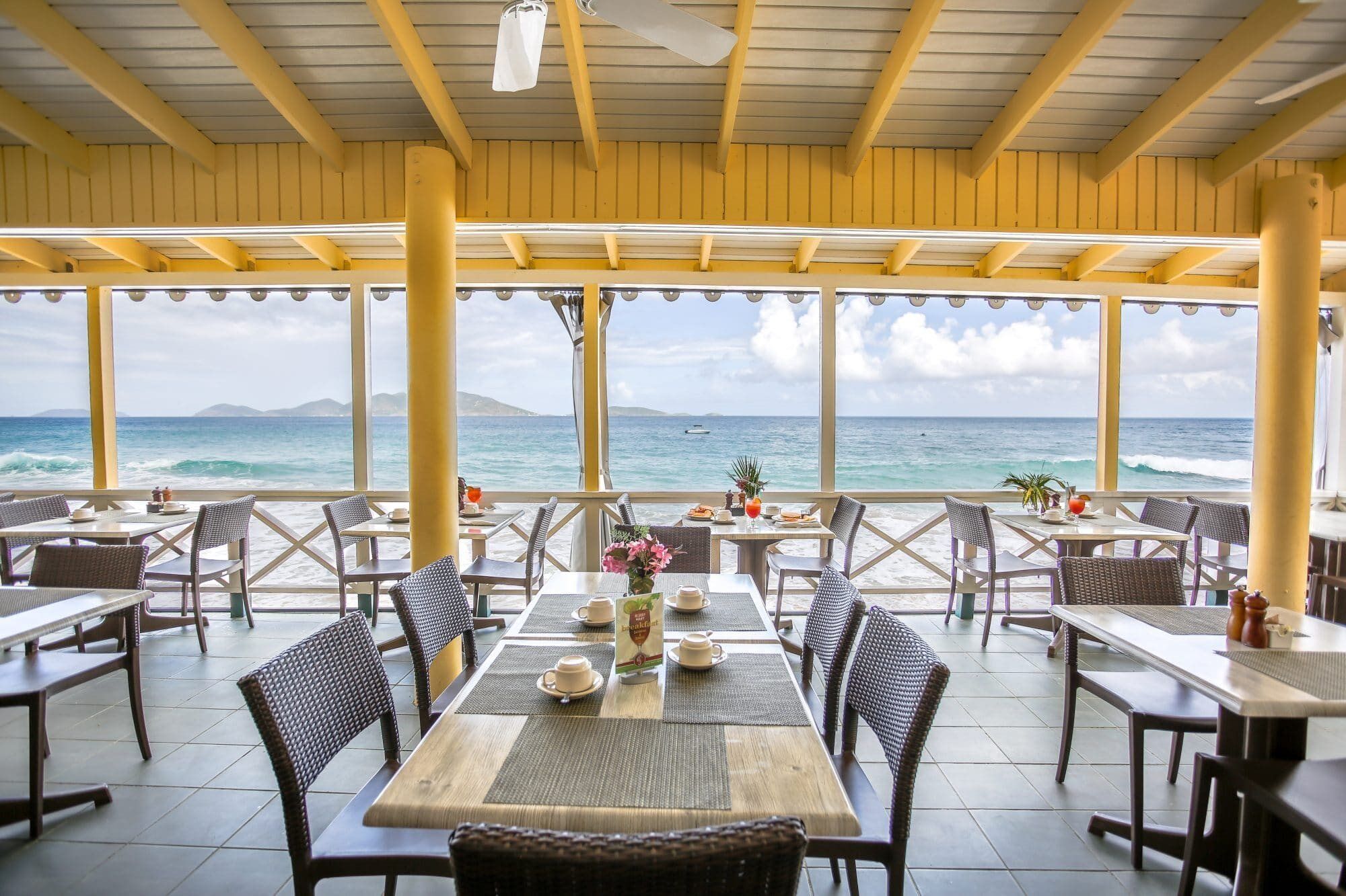 Sebastian'S On The Beach Hotel Freshwater Pond Bagian luar foto